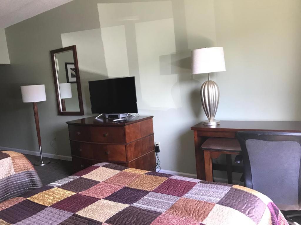Cci Express Inn Central City Zewnętrze zdjęcie