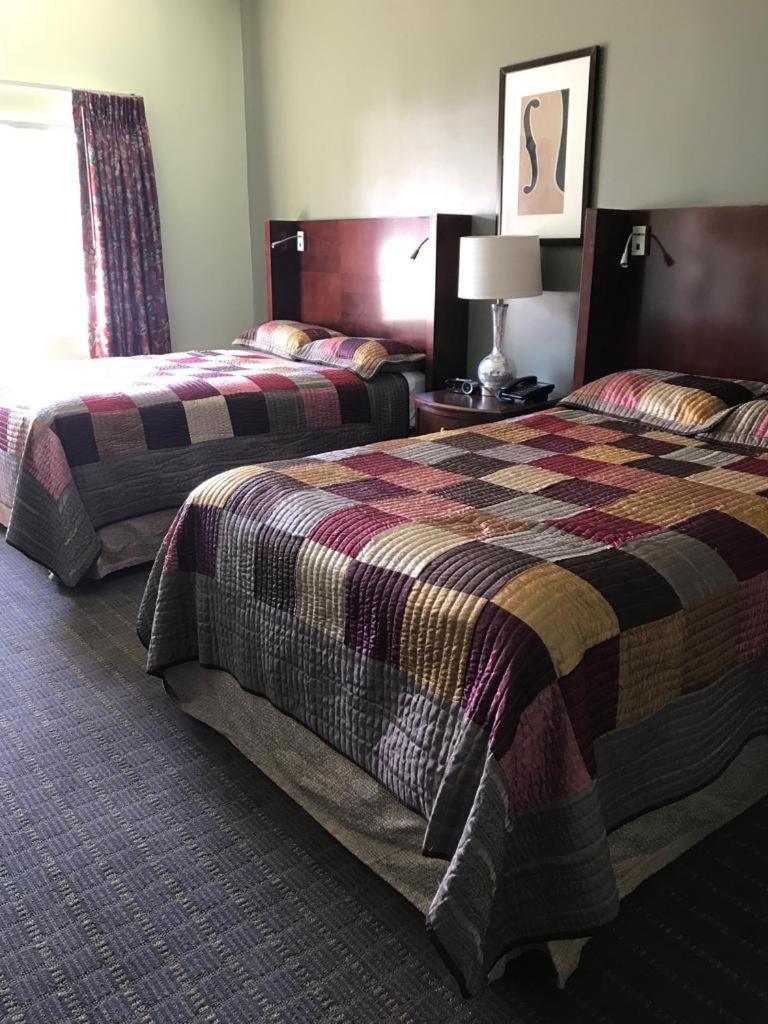 Cci Express Inn Central City Zewnętrze zdjęcie
