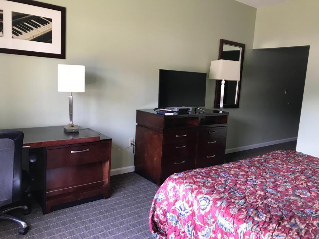 Cci Express Inn Central City Zewnętrze zdjęcie